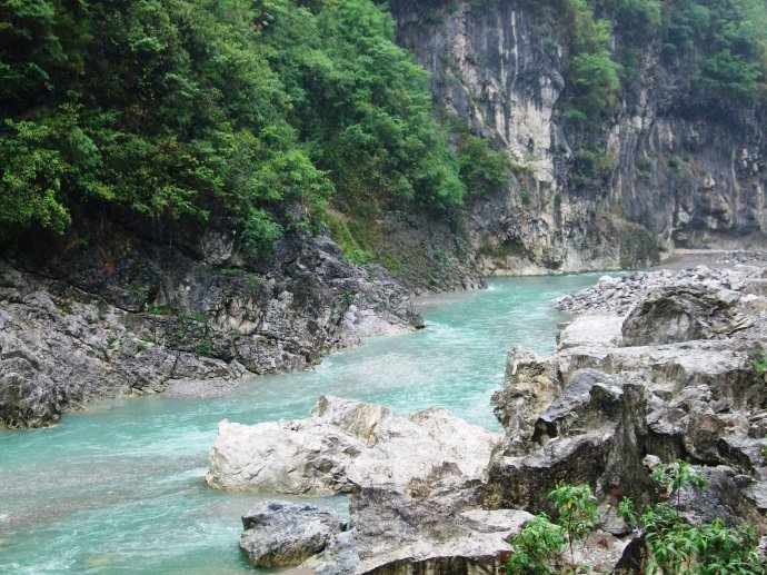 房山+野三坡3日2晚跟团游·鱼骨洞 百里峡 送漂流
